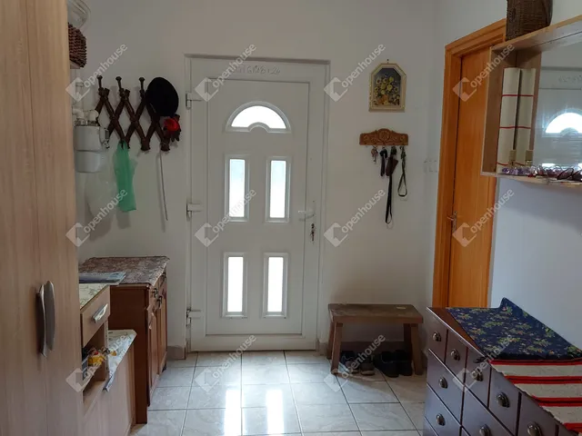 Eladó ház Csanádapáca 90 nm