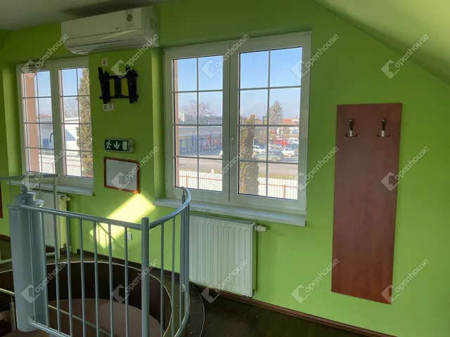 Eladó kereskedelmi és ipari ingatlan Mezőkovácsháza 420 nm