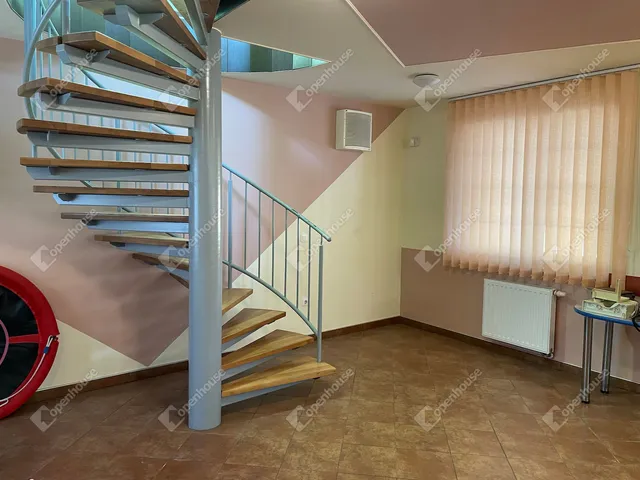 Eladó kereskedelmi és ipari ingatlan Mezőkovácsháza 420 nm