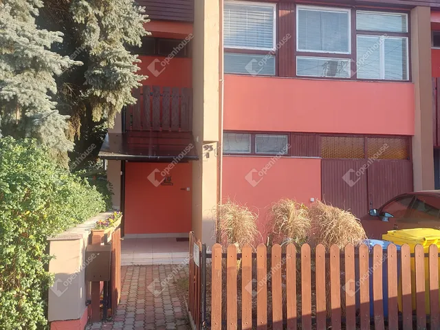 Eladó lakás Békéscsaba 137 nm