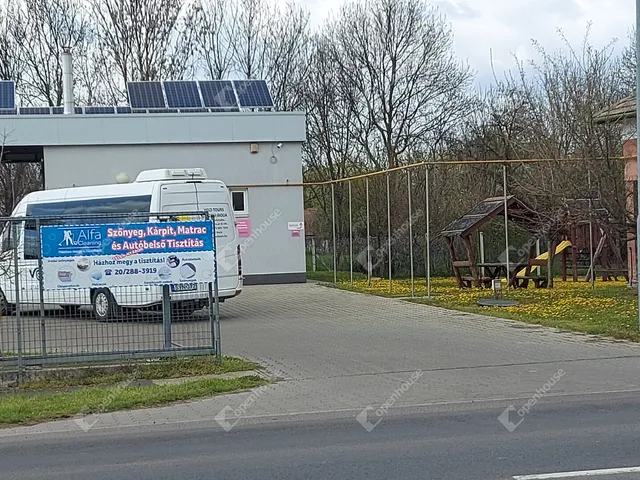 Eladó kereskedelmi és ipari ingatlan Orosháza 80 nm