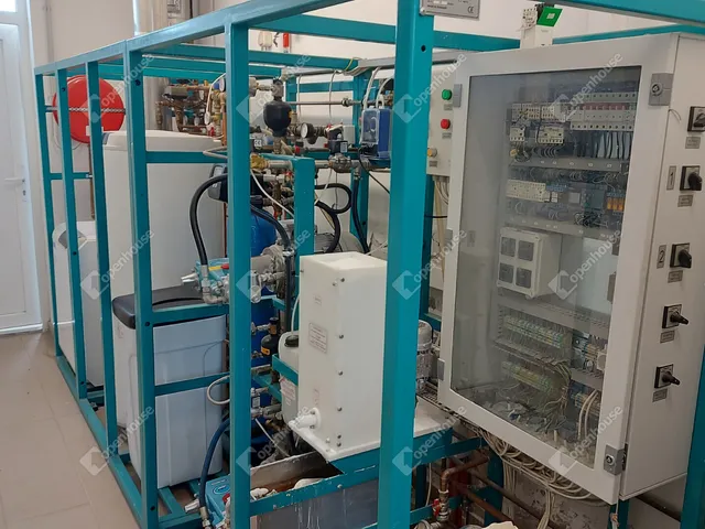 Eladó kereskedelmi és ipari ingatlan Orosháza 80 nm