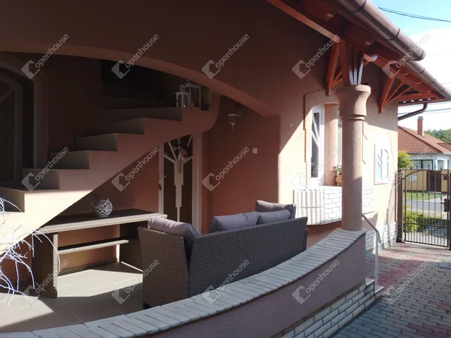 Eladó ház Gyula, Nagyrománváros 135 nm