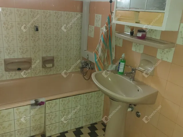 Eladó ház Telekgerendás 130 nm