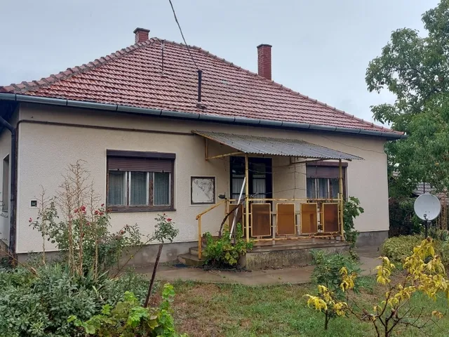 Eladó ház Kamut 90 nm