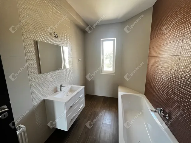 Eladó ház Debrecen, Hatvan utcai kert 117 nm