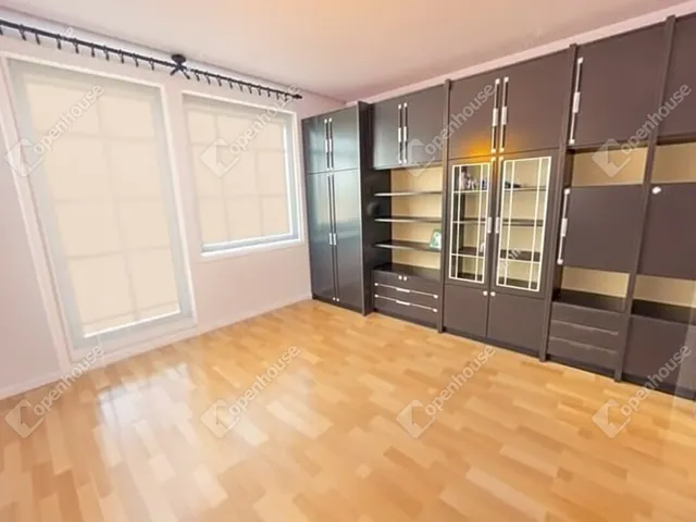 Eladó lakás Debrecen, Akadémiakert 80 nm