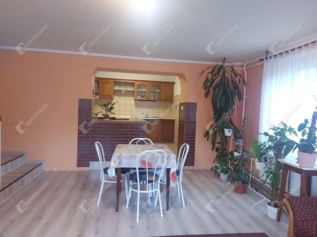 Eladó ház Debrecen 137 nm