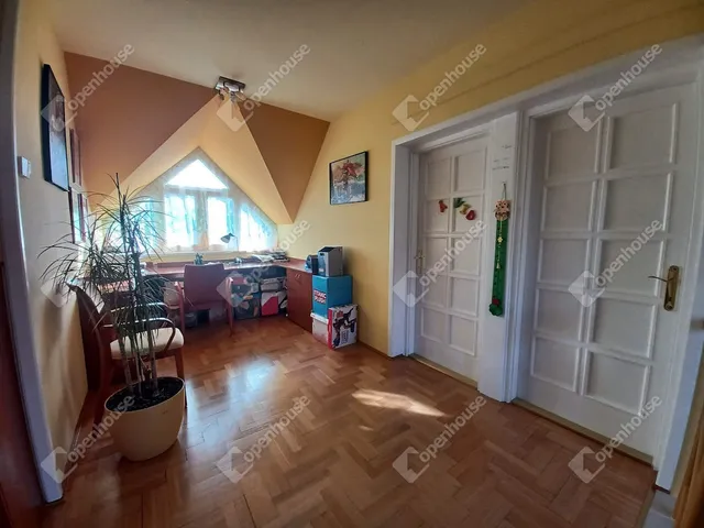 Eladó ház Debrecen, Veres Péter-kert 176 nm