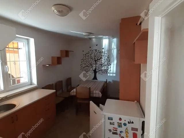 Eladó kereskedelmi és ipari ingatlan Debrecen, Kerekestelep 288 nm
