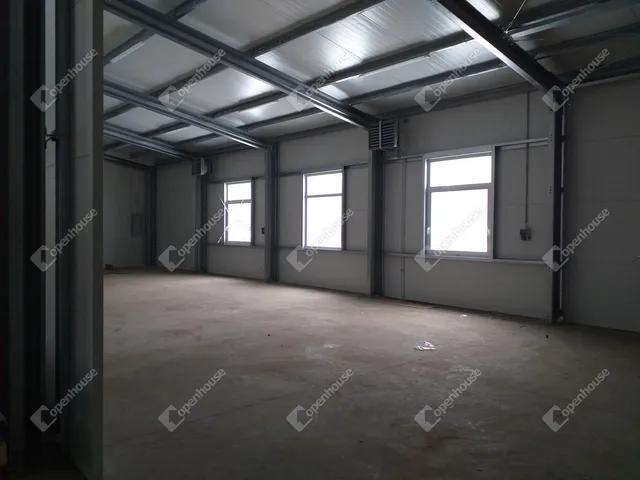Kiadó kereskedelmi és ipari ingatlan Debrecen, Szabadságtelep 500 nm