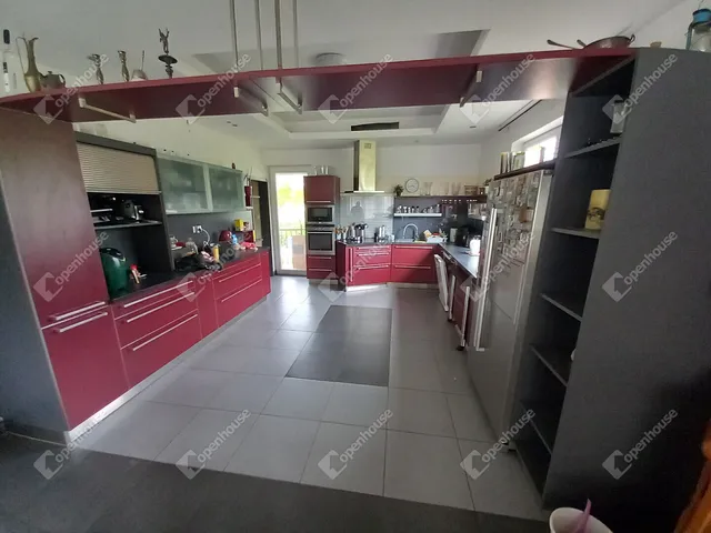 Eladó ház Debrecen, Ondód 298 nm