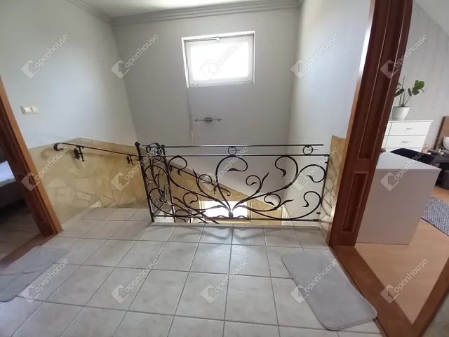 Eladó ház Debrecen, Köntöskert 131 nm