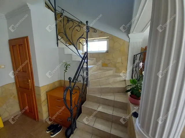 Eladó ház Debrecen, Köntöskert 131 nm