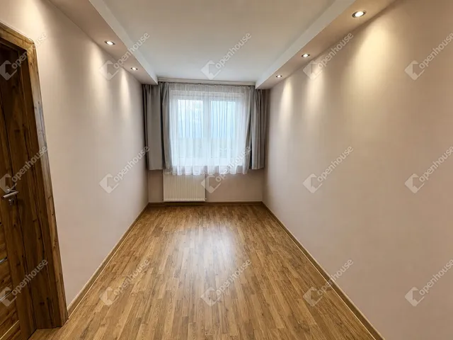 Eladó lakás Debrecen, Tócóskert 84 nm