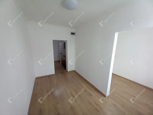 Eladó ház Debrecen, Biharikert 32 nm