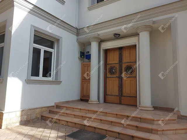 Eladó ház Debrecen, Sestakert 451 nm