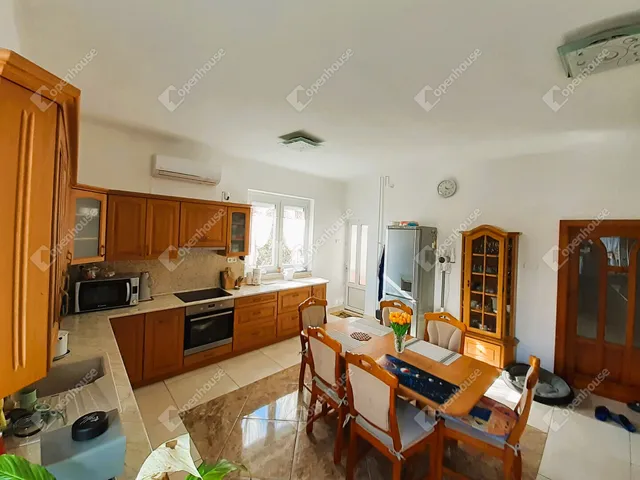 Eladó ház Debrecen, Gerébytelep 182 nm