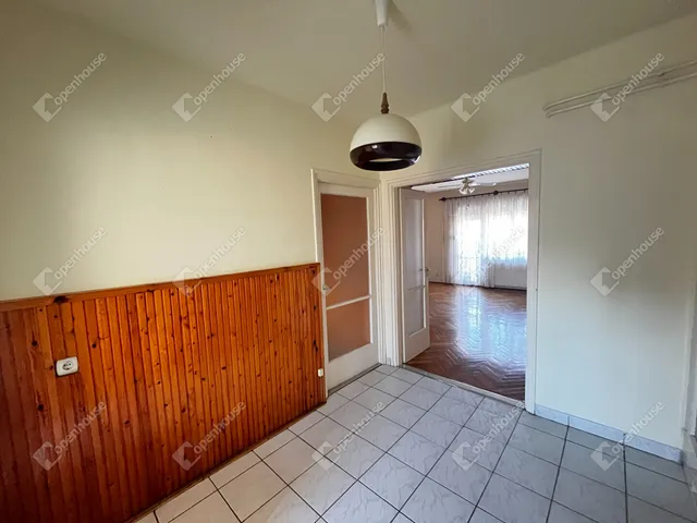 Eladó lakás Debrecen, Vargakert 73 nm