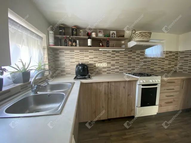 Eladó ház Hajdúsámson 81 nm