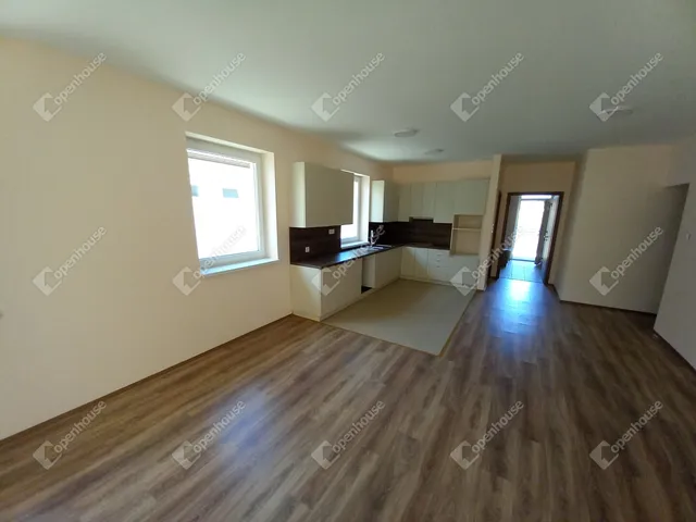 Eladó ház Debrecen, Pércsikert 125 nm