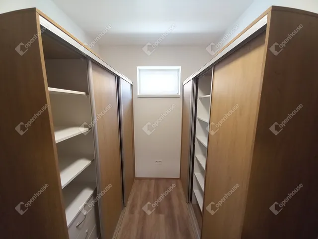 Eladó ház Debrecen, Pércsikert 125 nm