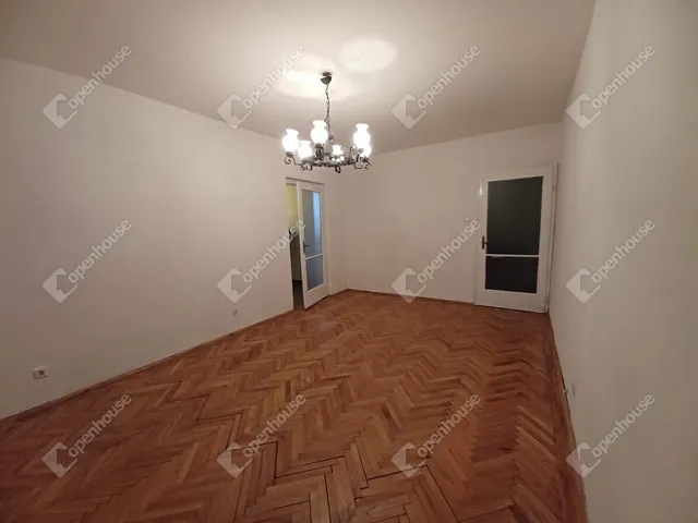 Eladó lakás Debrecen, Vénkert 71 nm