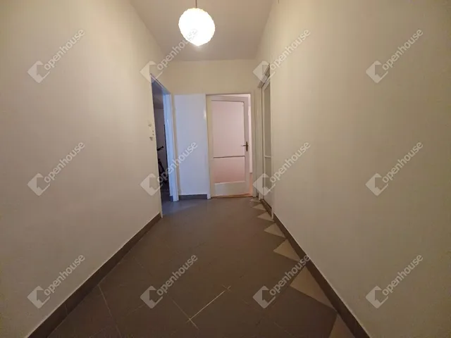 Eladó lakás Debrecen, Vénkert 71 nm