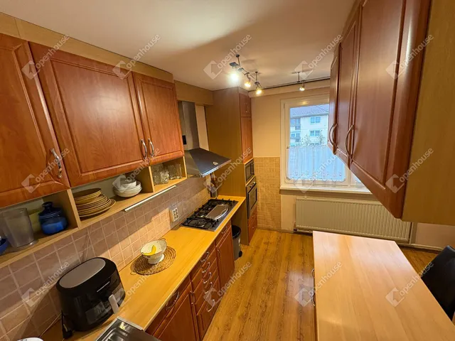 Eladó lakás Debrecen, Tócóskert 71 nm