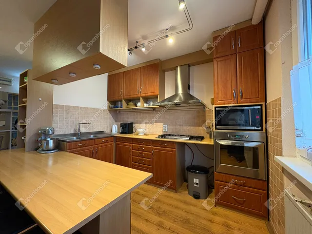 Eladó lakás Debrecen, Tócóskert 71 nm