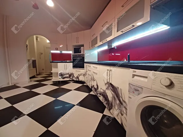 Kiadó lakás Debrecen, Nagyerdő 54 nm