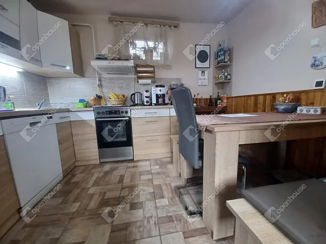 Eladó ház Debrecen, Biharikert 112 nm