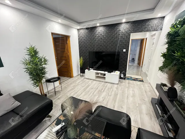 Eladó lakás Debrecen, Vénkert 69 nm