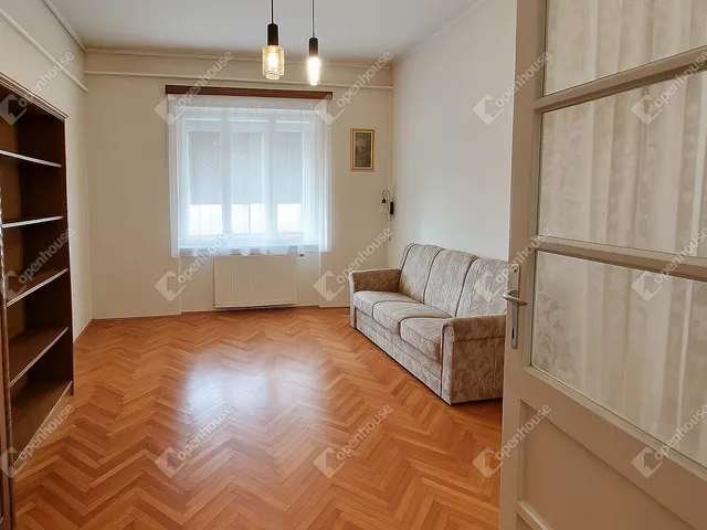 Eladó ház Debrecen, Csapókert 230 nm