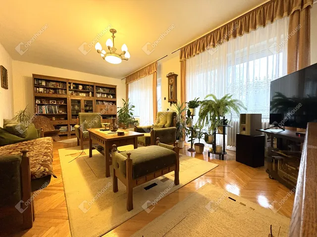 Eladó ház Debrecen, Kondoros 132 nm