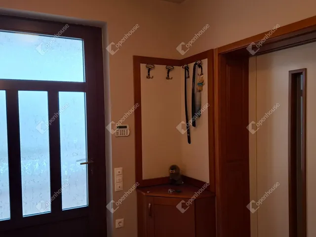 Eladó ház Debrecen, Veres Péter-kert 360 nm