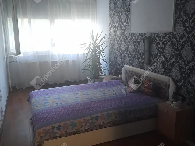 Eladó lakás Debrecen, Vargakert 61 nm