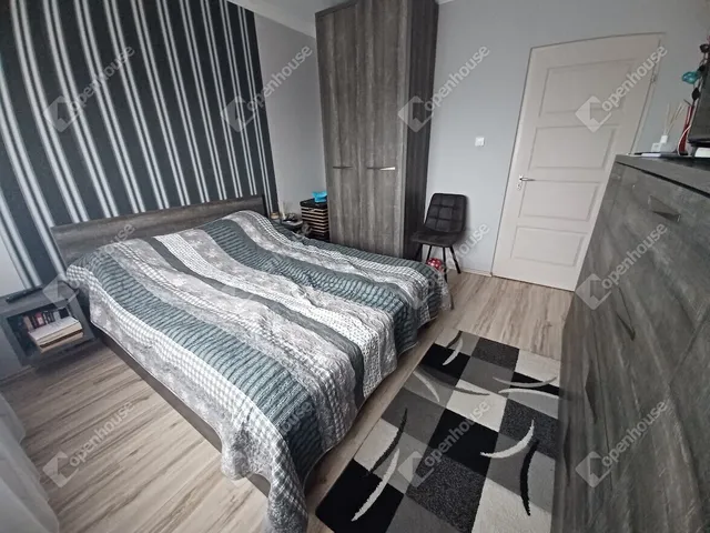 Eladó lakás Debrecen, Vénkert 71 nm