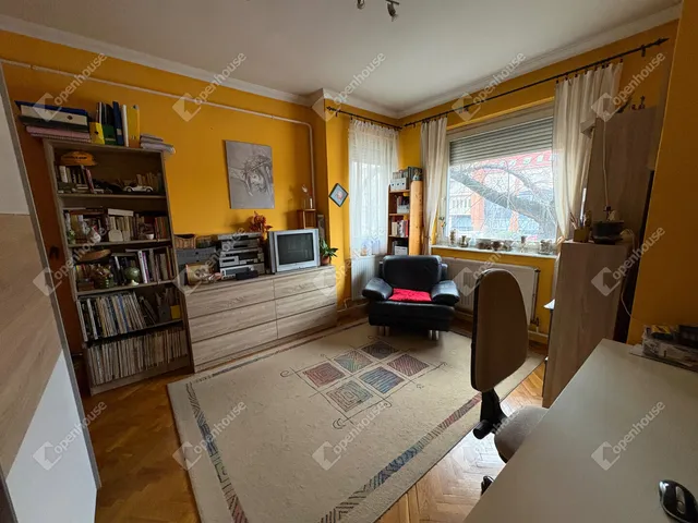 Eladó lakás Debrecen, Péterfia 84 nm