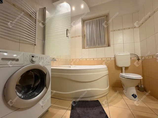 Eladó lakás Debrecen, Péterfia 84 nm