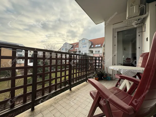 Eladó lakás Debrecen, Péterfia 84 nm