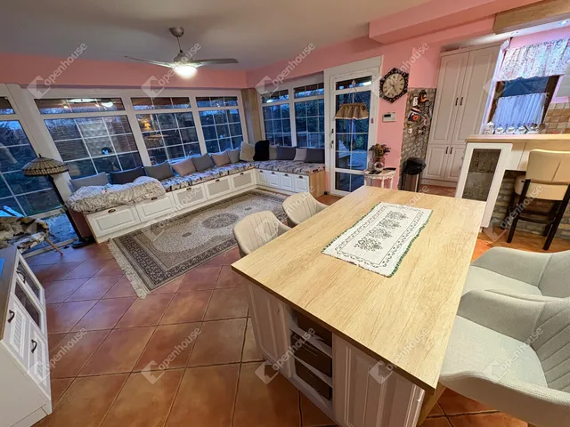 Eladó ház Debrecen, Téglagyár 140 nm