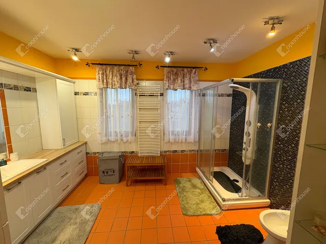 Eladó ház Debrecen, Téglagyár 140 nm