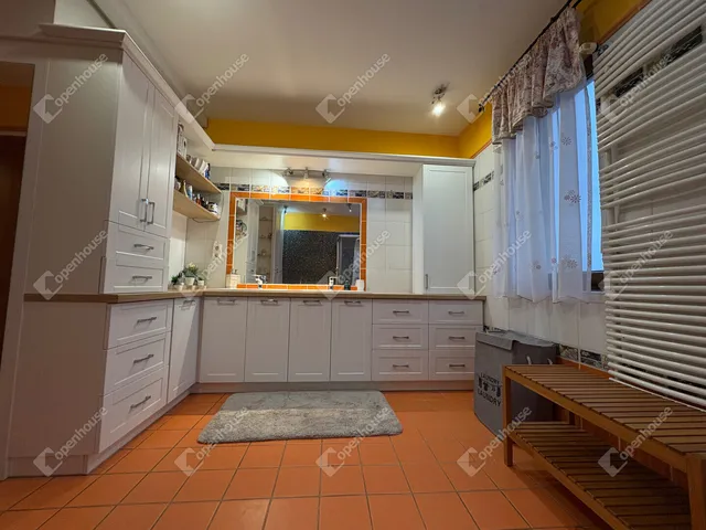 Eladó ház Debrecen, Téglagyár 140 nm