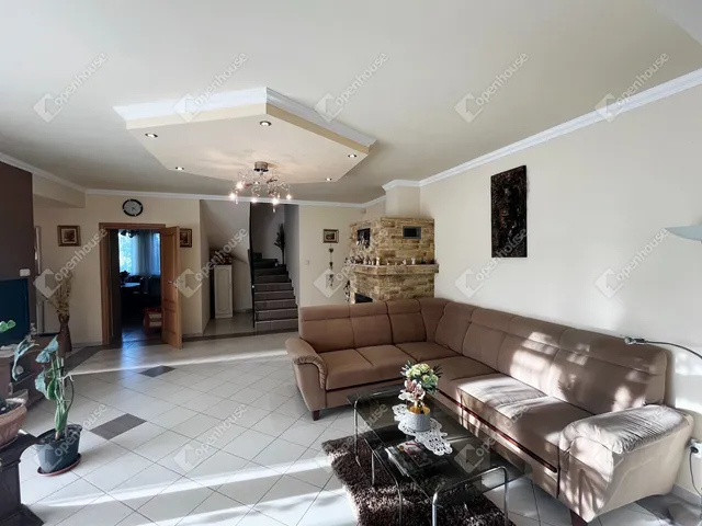 Eladó ház Debrecen, Veres Péter-kert 156 nm