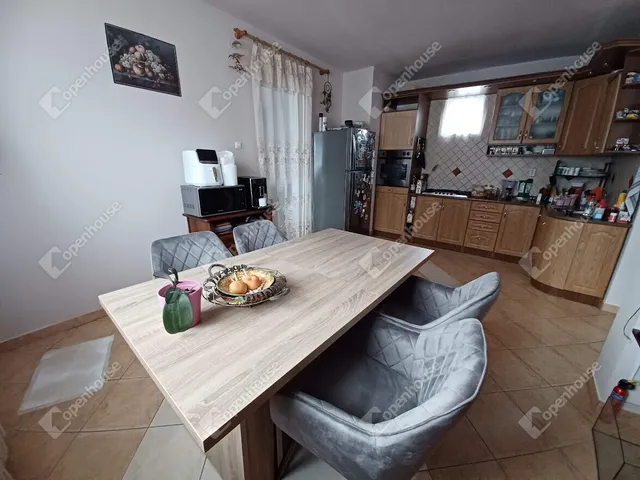 Eladó ház Debrecen, Lencztelep 170 nm