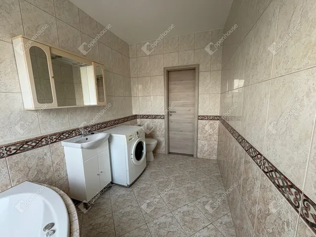 Eladó lakás Debrecen, Nagyerdő 132 nm