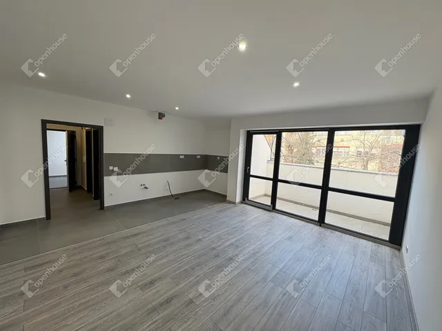 Eladó kereskedelmi és ipari ingatlan Debrecen, Nagyerdőalja 596 nm