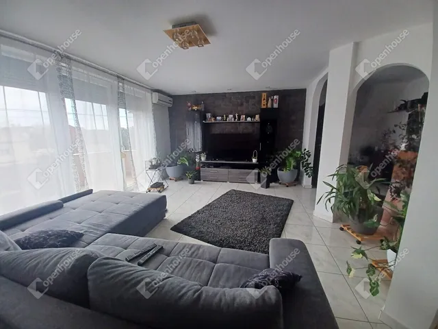 Eladó ház Debrecen, Biharikert 135 nm