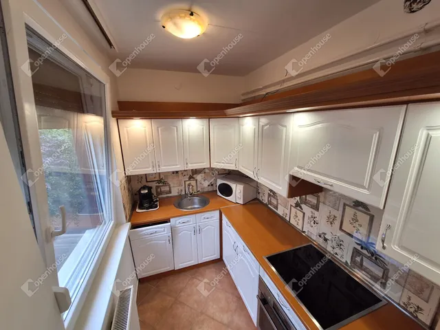 Kiadó lakás Debrecen, Akadémiakert 63 nm